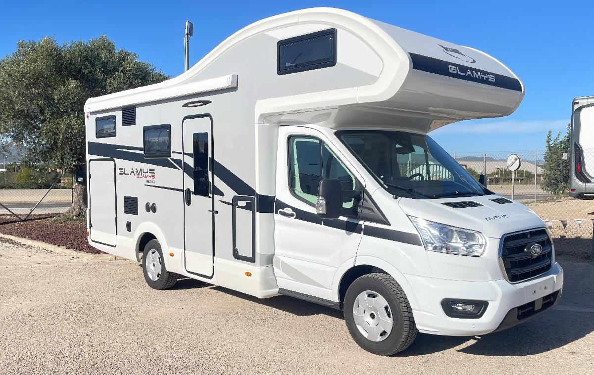 alquiler autocaravana capuchina glamys 320 barcelona